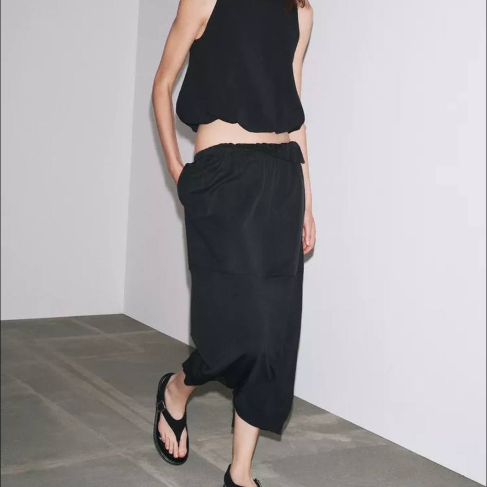 Zara Black Midi Skirt, S